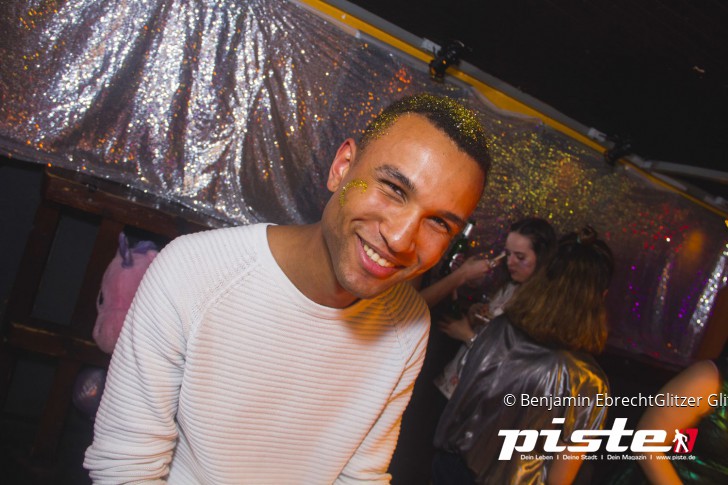 GLITZER GLITZER PARTY