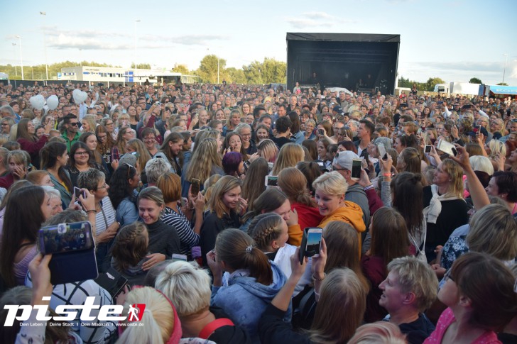 Open-Air-Konzert mit Wincent Weiss, LEA & Glasperlenspiel