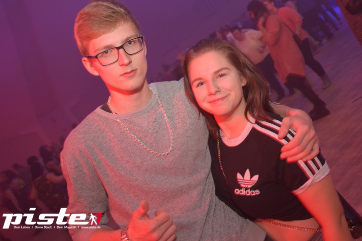 VENGA VENGA - Die 90er & 2000er Party