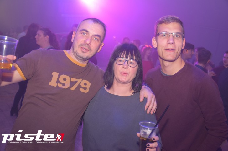 VENGA VENGA - Die 90er & 2000er Party