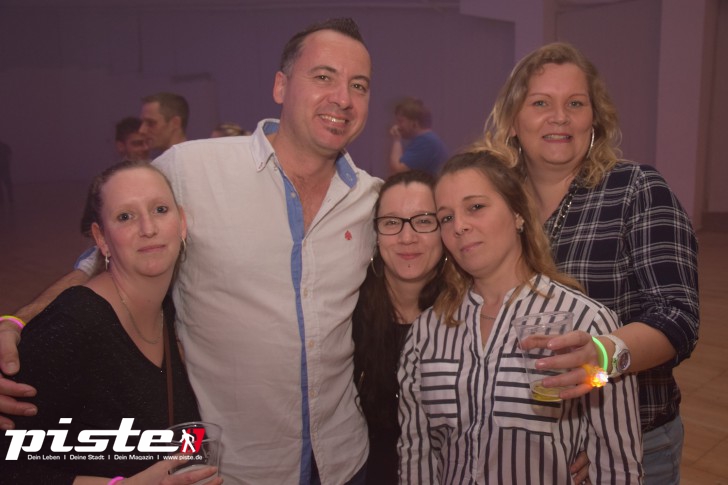 VENGA VENGA - Die 90er & 2000er Party