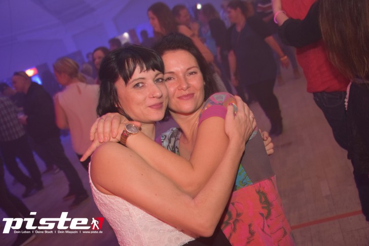VENGA VENGA - Die 90er & 2000er Party