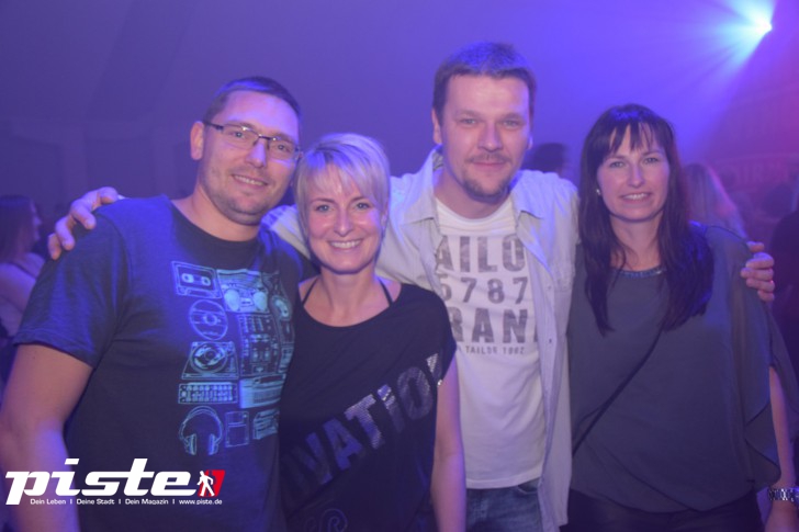 VENGA VENGA - Die 90er & 2000er Party