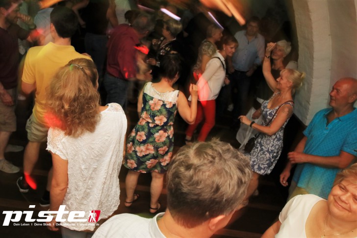 Ü40 Party