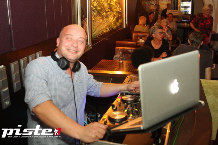Ü40 Party