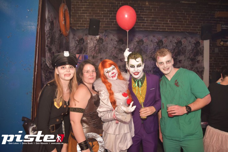 Halloween Queer Night