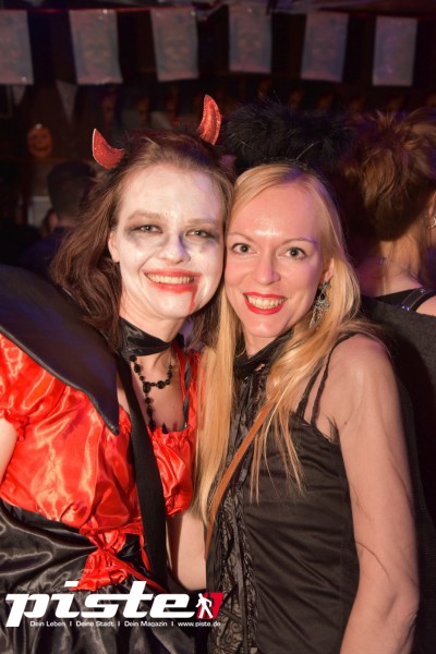 Halloween Queer Night