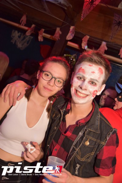 Halloween Queer Night