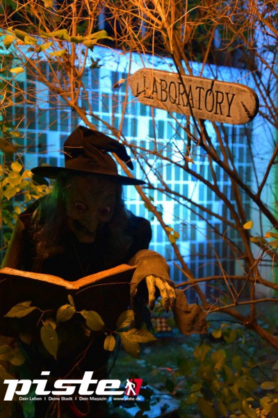 Halloween Queer Night