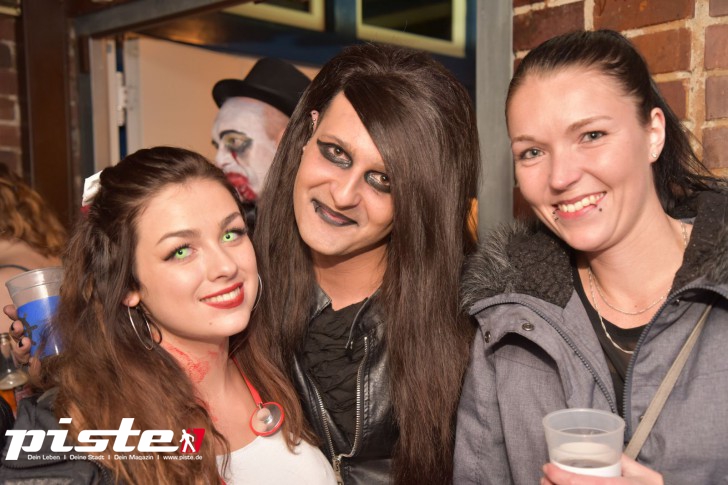 Halloween Queer Night