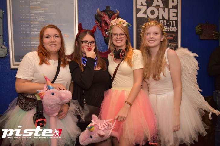 Halloween Queer Night