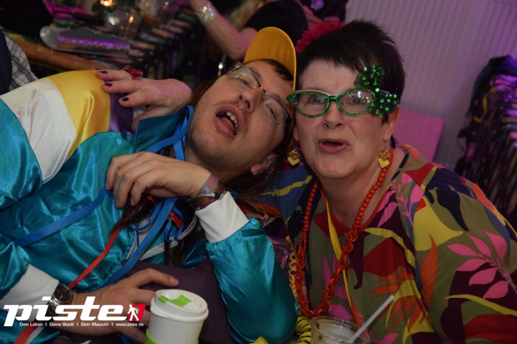 Schrille Schlagerparty
