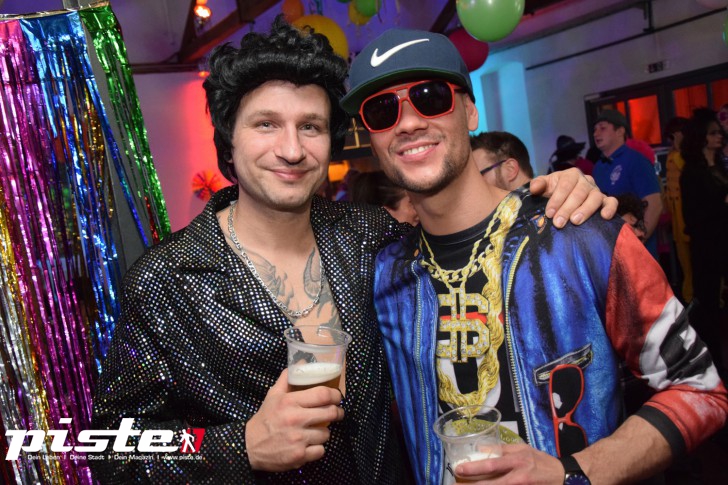 Schrille Schlagerparty