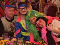 Schrille Schlagerparty