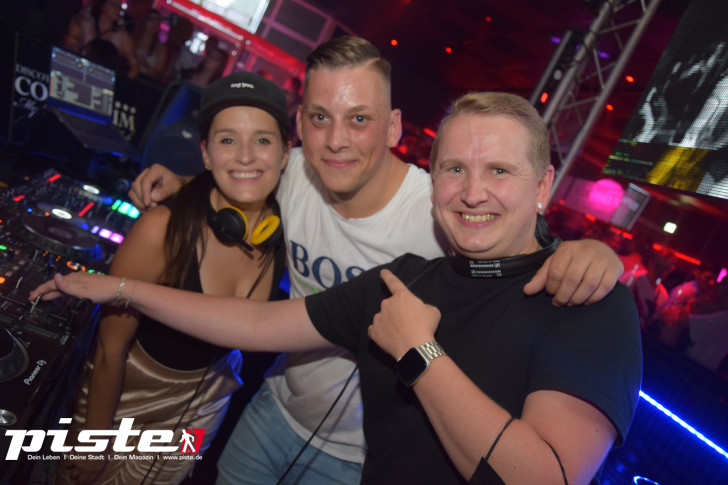 Anstandslos & Durchgeknallt