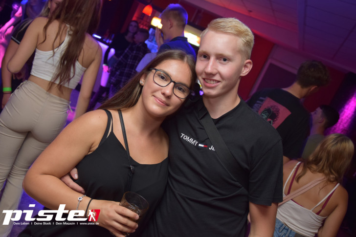 Anstandslos & Durchgeknallt