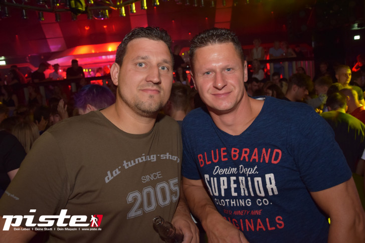 Anstandslos & Durchgeknallt