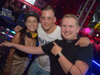 Anstandslos & Durchgeknallt