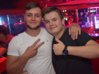 Anstandslos & Durchgeknallt