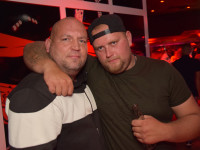 Anstandslos & Durchgeknallt