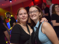 Anstandslos & Durchgeknallt