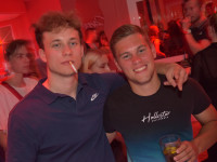 Anstandslos & Durchgeknallt