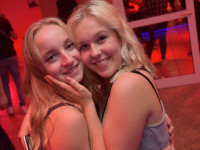 Anstandslos & Durchgeknallt