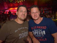 Anstandslos & Durchgeknallt
