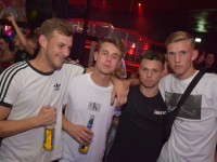 Anstandslos & Durchgeknallt
