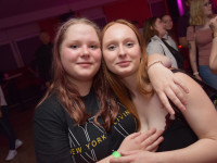 Anstandslos & Durchgeknallt