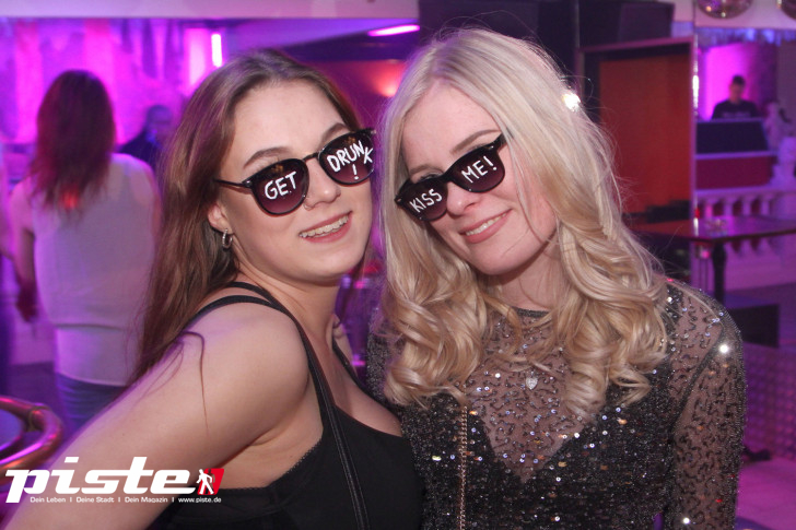 Osterknaller mit Talstraße 3-5