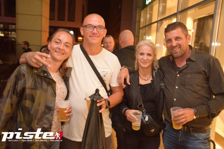 Vier-Tore-Fest: Ella Endlich