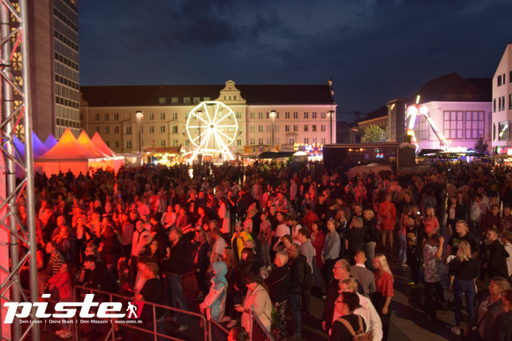 Vier-Tore-Fest: Ella Endlich