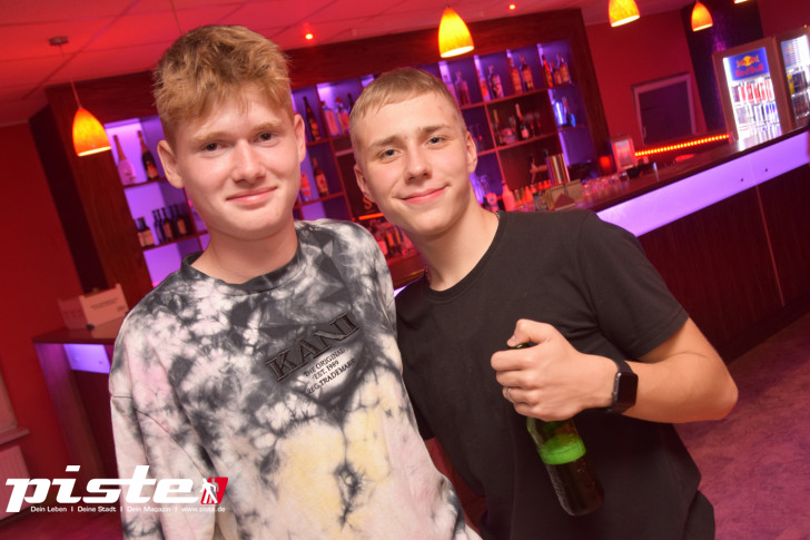 AUSRASTEN! Die XXL-Hausparty