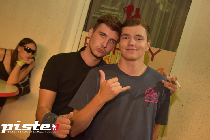 AUSRASTEN! Die XXL-Hausparty