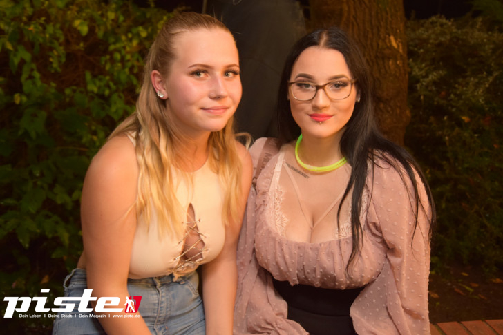 AUSRASTEN! Die XXL-Hausparty