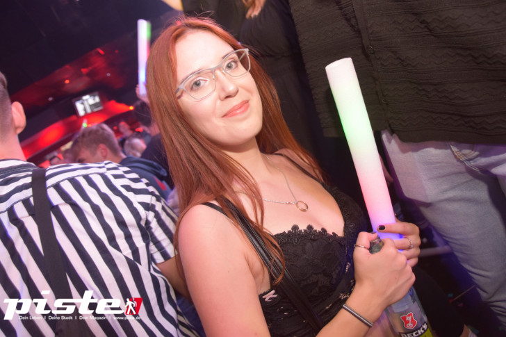 AUSRASTEN! Die XXL-Hausparty