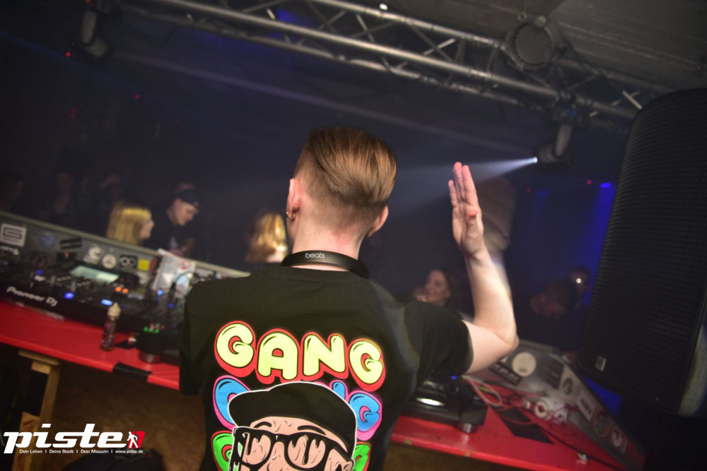 Saintz Raw Birthday Bash