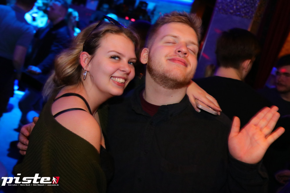 Anniversary! Endlich 18!