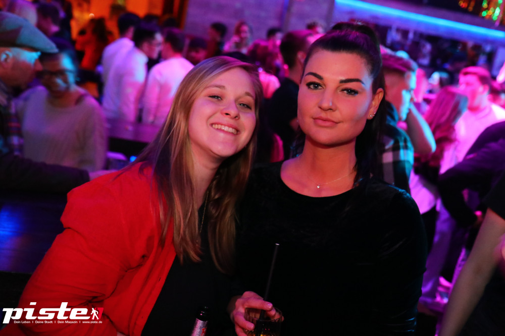 Anniversary! Endlich 18!