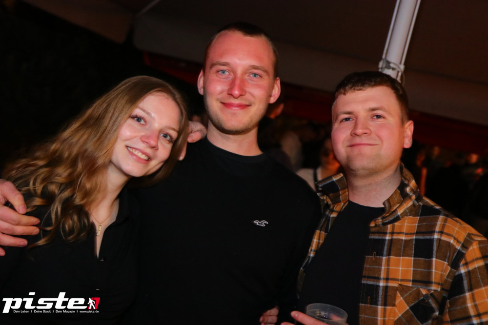 Anniversary! Endlich 18!