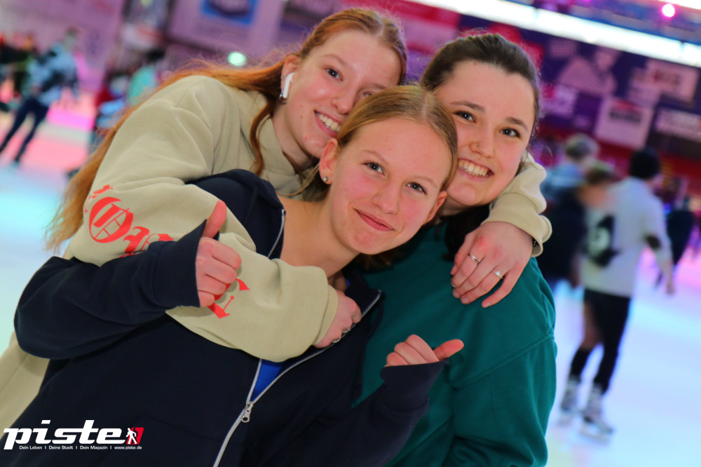 Eishalle Saisonabschluss