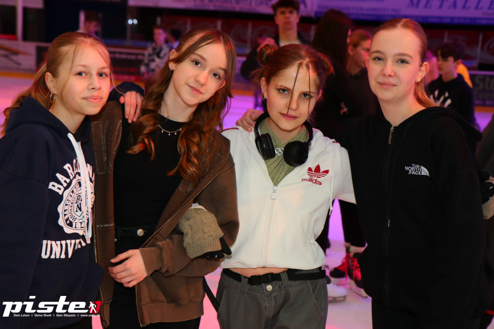 Eishalle Saisonabschluss