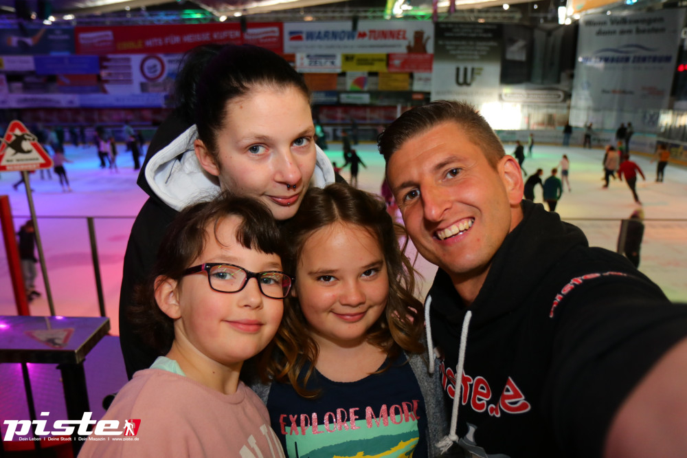 Eishalle Saisonabschluss