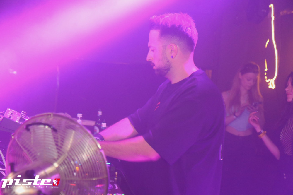 Vögeln mit Freunden