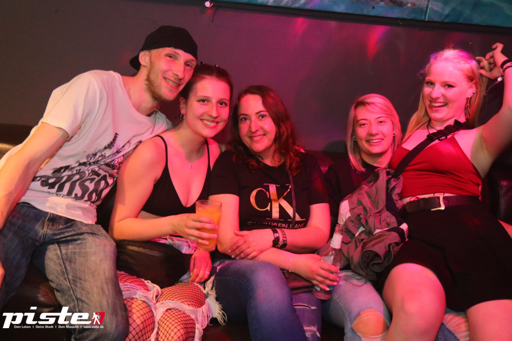 Vögeln mit Freunden