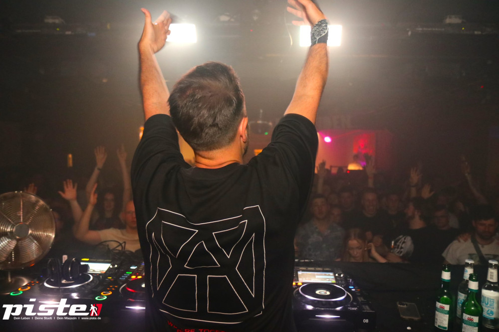 Vögeln mit Freunden