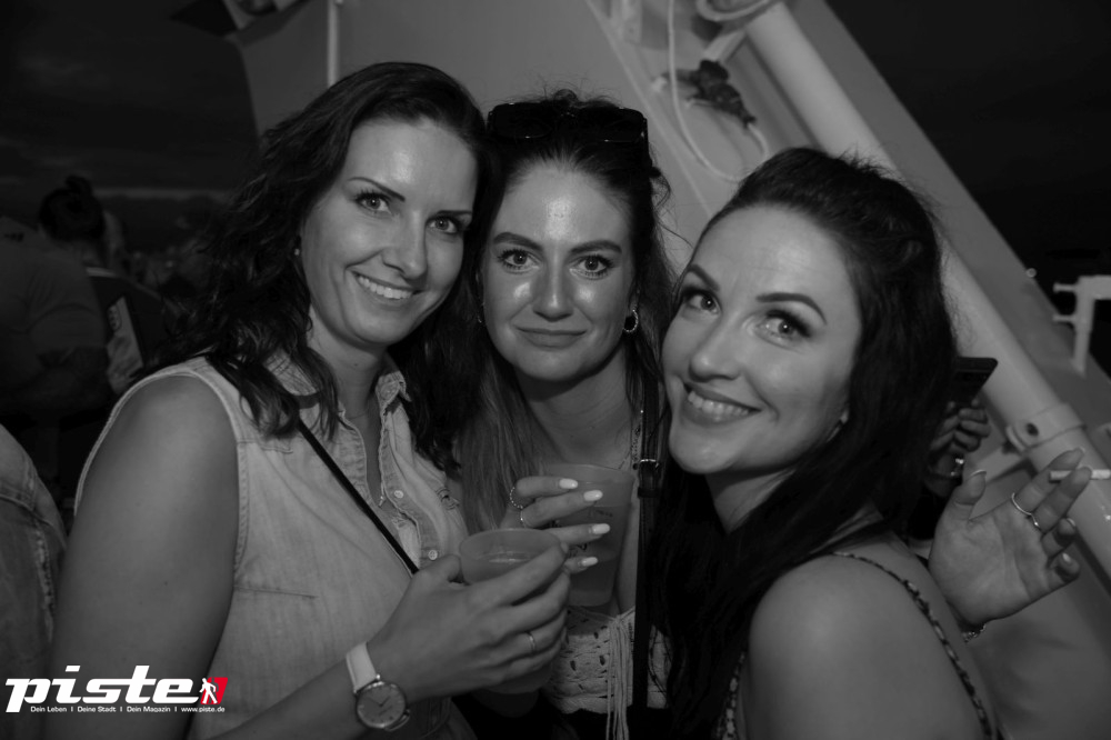 Houseboat meets Beauty & the Beats