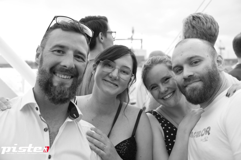 Houseboat meets Beauty & the Beats