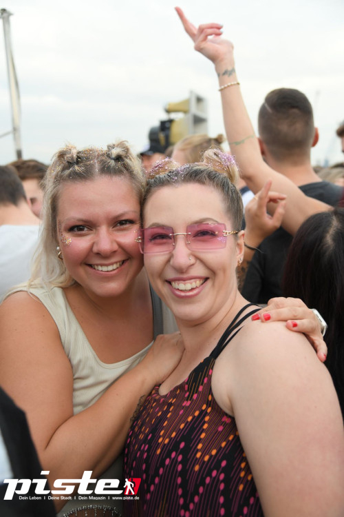 Houseboat meets Beauty & the Beats